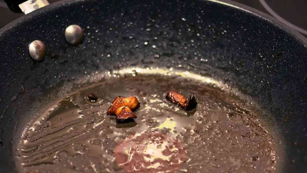 Éliminer rapidement l’odeur de friture : La méthode ultime au bicarbonate et citron
