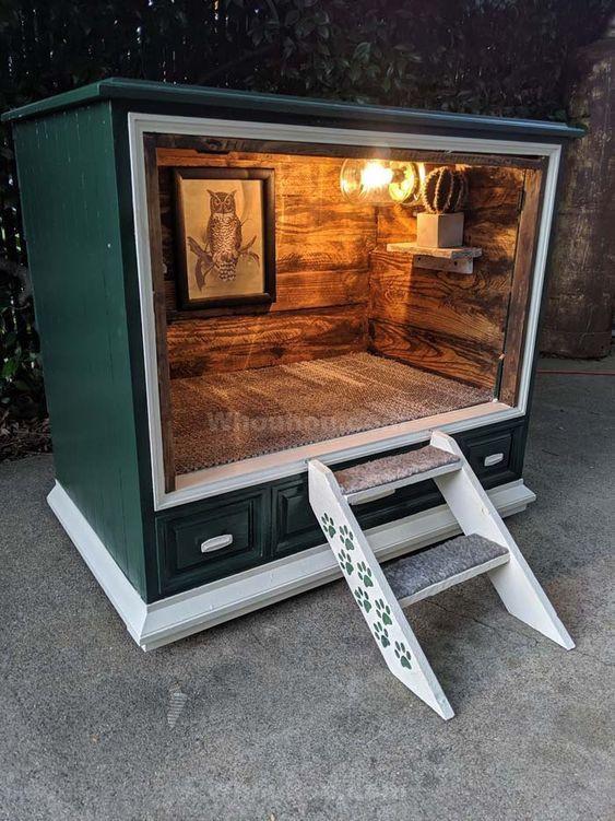 Niche pour chien en palette de bois recyclé : 13 modèles incroyables