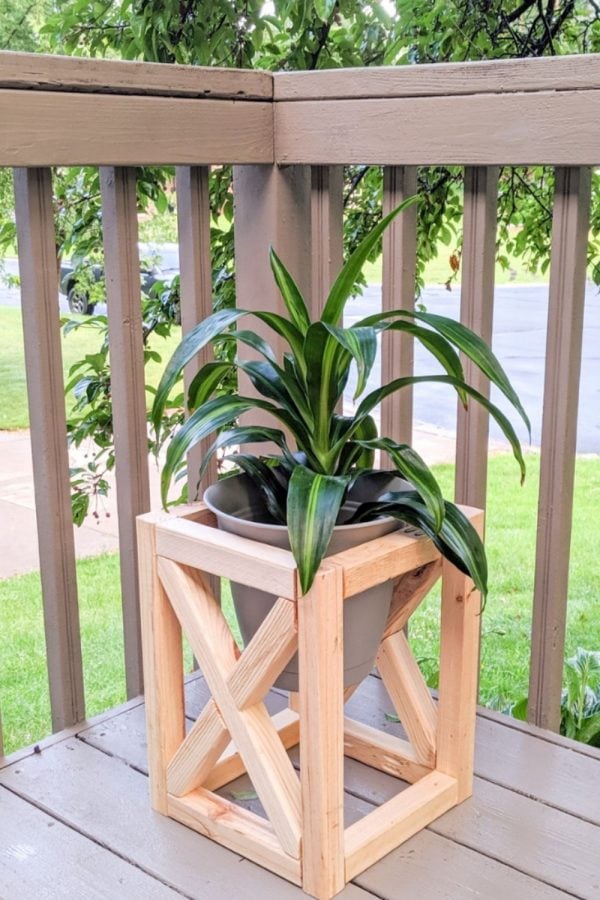 support pour plantes d'extérieur en bois