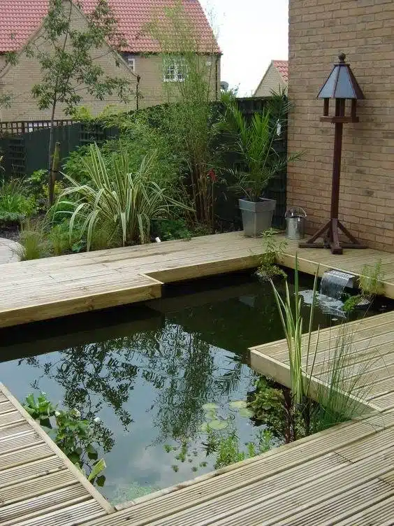 30 idées d'étangs de jardin que vous adorerez : du moderne au rustique - 227