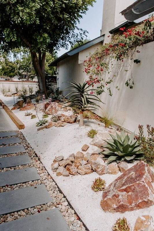 30 idées d'aménagement paysager du désert pour transformer votre cour terne en oasis - 213