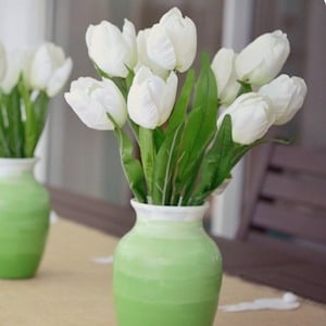 Vase Printemps Ombre avec fausses tulipes