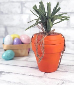 Pots en terre cuite de carottes DIY décoration de Pâques