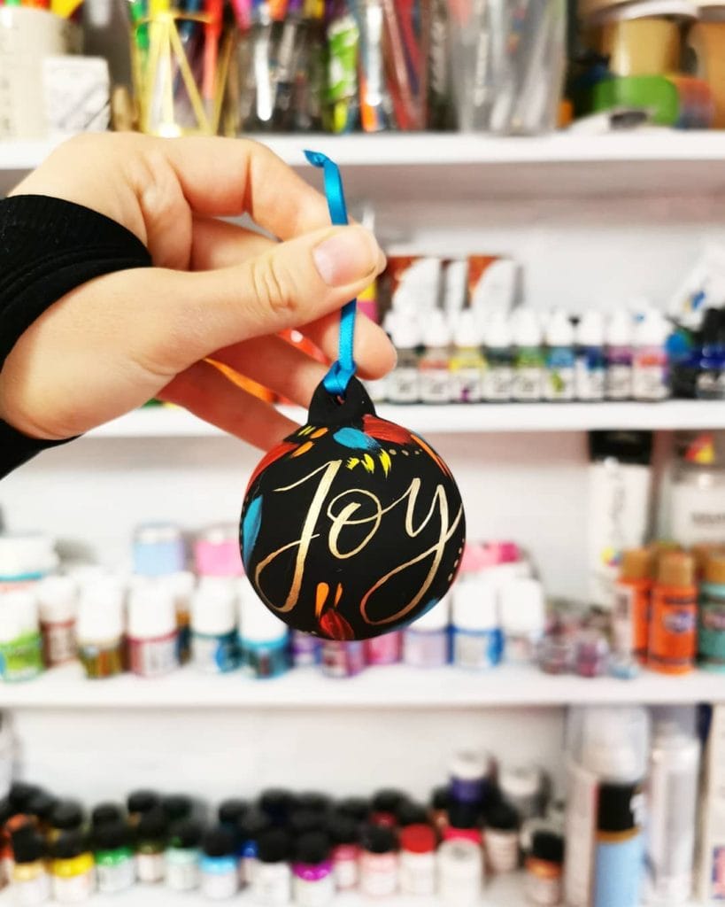 Idée de boules de Noël peintes à la main