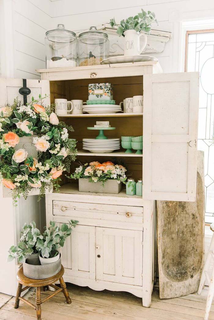 Couronne de fleurs rose blush et blanc #farmhouse #springdecor #decorhomeideas